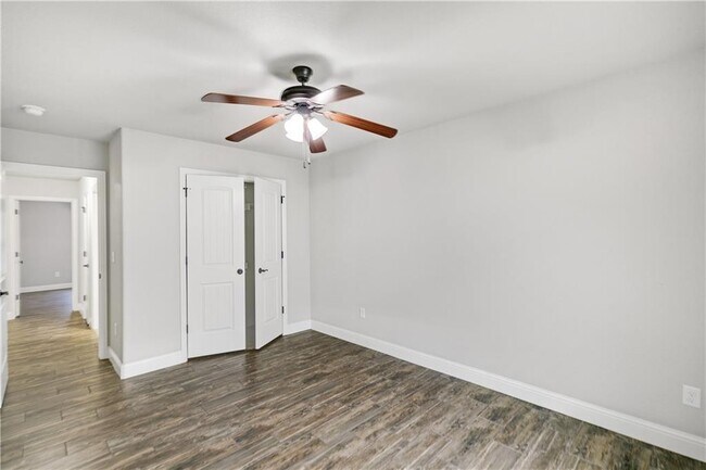 Building Photo - 1100 Ellen Ray Ln