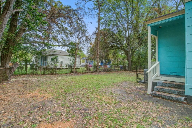 Building Photo - 2607 Madden Dr