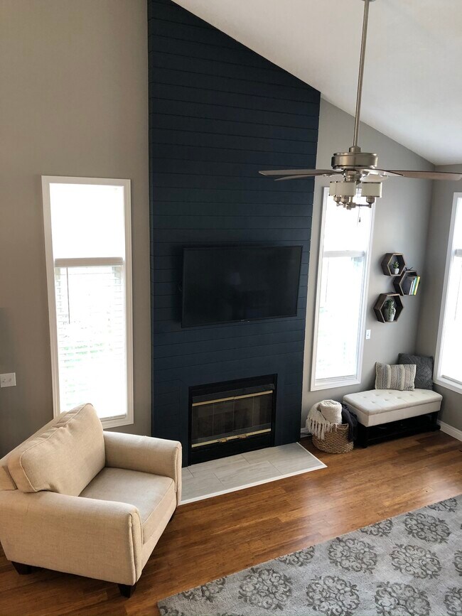 Building Photo - 18195 Cattail Ct