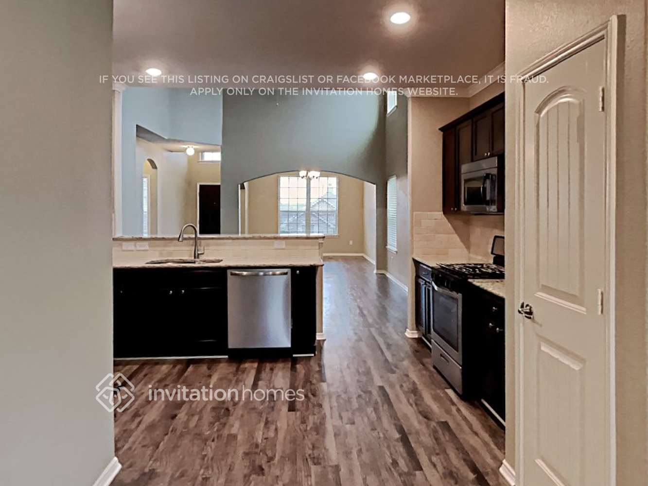 Building Photo - 5857 Bindweed Street