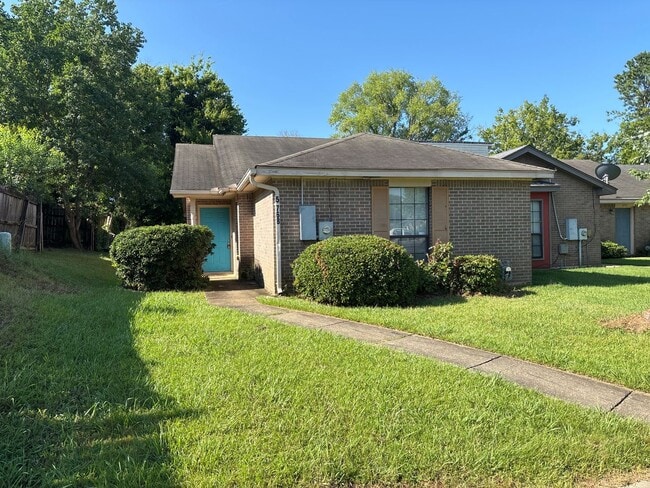 Primary Photo - 5768 Worchester Dr
