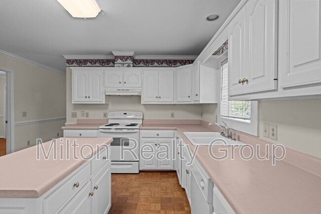 Building Photo - 464 Tirzah Dr