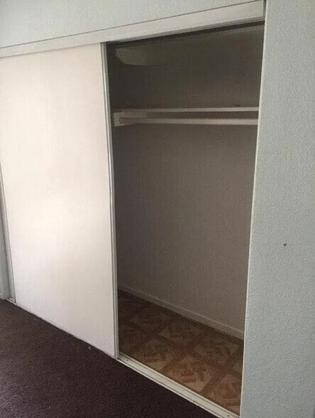 Building Photo - 25982 Tamarisk Dr