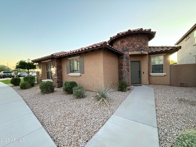 Building Photo - 2935 N Sonoran Hills