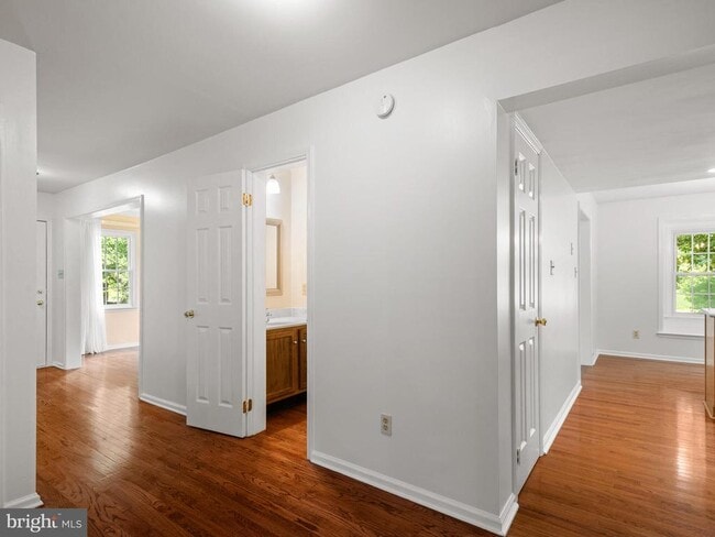 Building Photo - 1616 Todd Ln