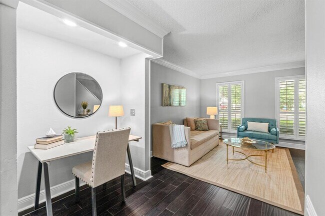Building Photo - 6109 Bullard Dr