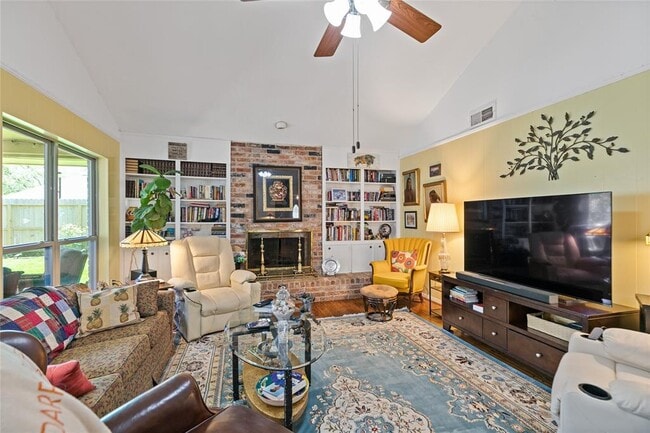 Building Photo - 14311 Sugar Mill Cir