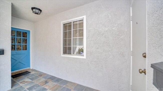 Building Photo - 1545 N Monterey Ave