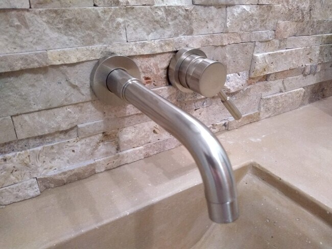 Building Photo - 21253 Lake George Blvd