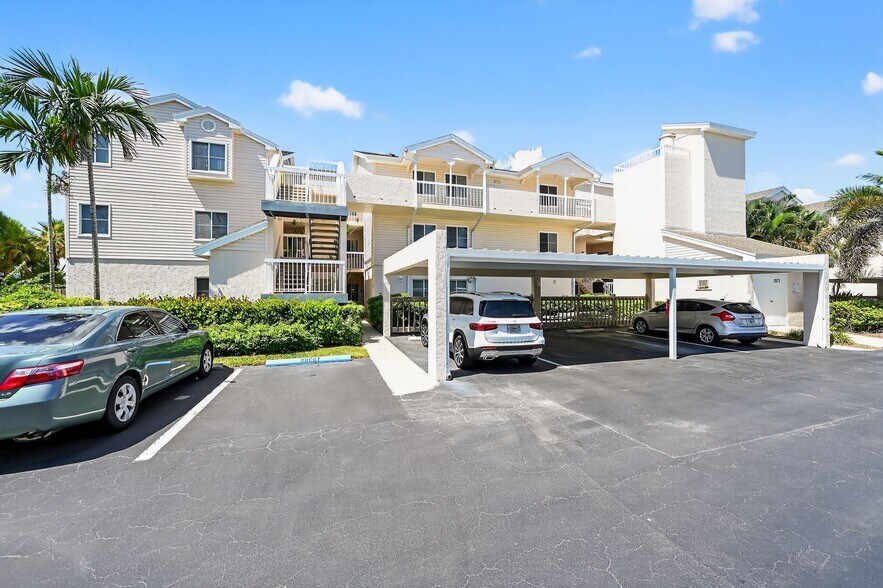 Building Photo - 2671 Citrus Lake Dr