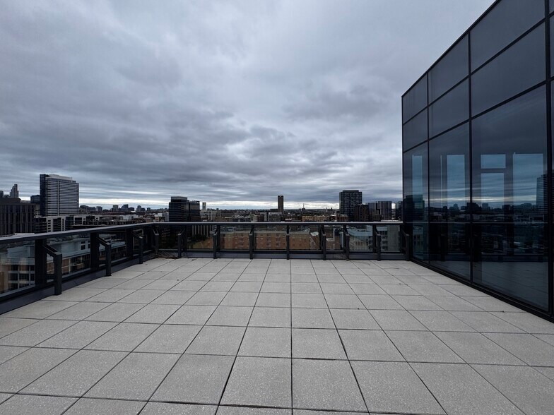 Building Photo - 26 N Sangamon St