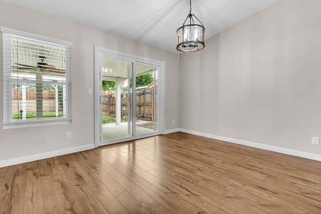 Building Photo - 244 White Oak Rd