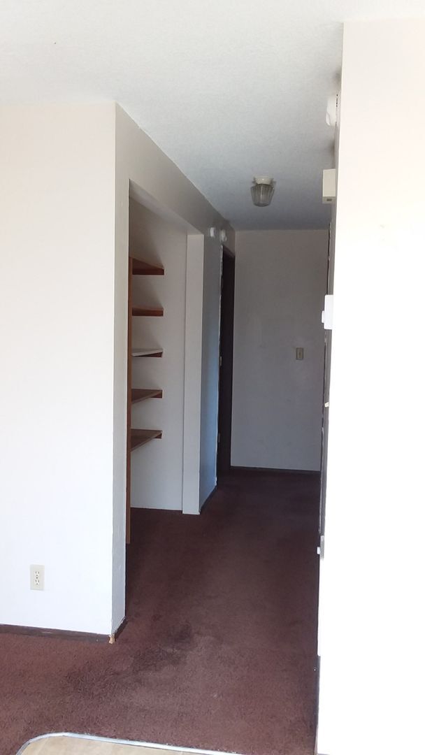 Building Photo - 461-463 S 49th Pl