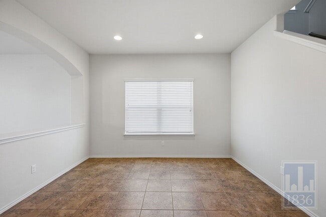 Building Photo - 720 Coltrane Dr