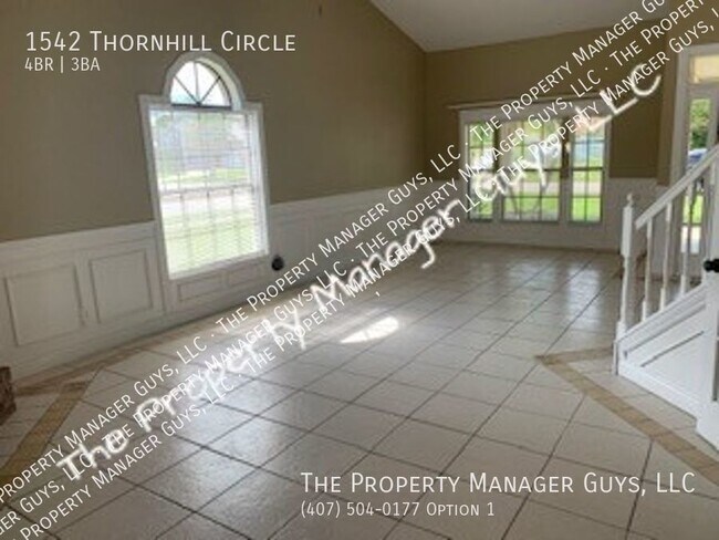 Building Photo - 1542 Thornhill Cir