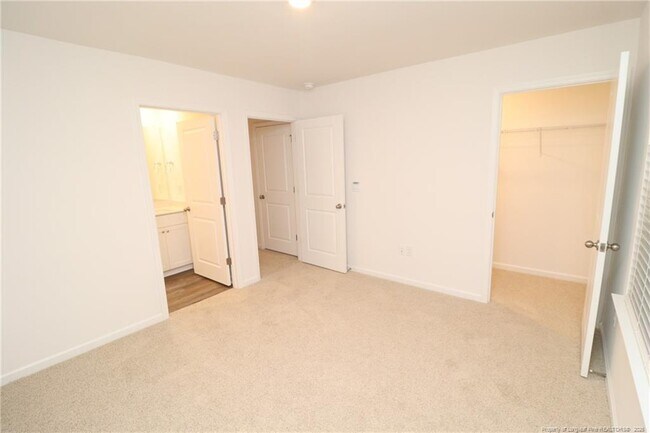 Building Photo - 5810 Brambleberry Way