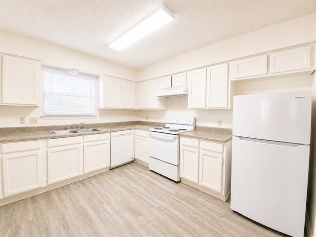 Building Photo - 2632 Pinta Cir