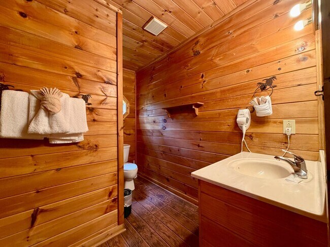 Building Photo - 3852 Katelyns Ln
