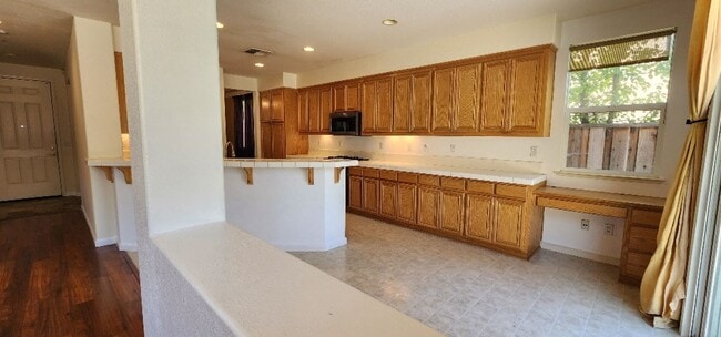 Building Photo - Welcome to American Canyon!! Beautiful Lar...