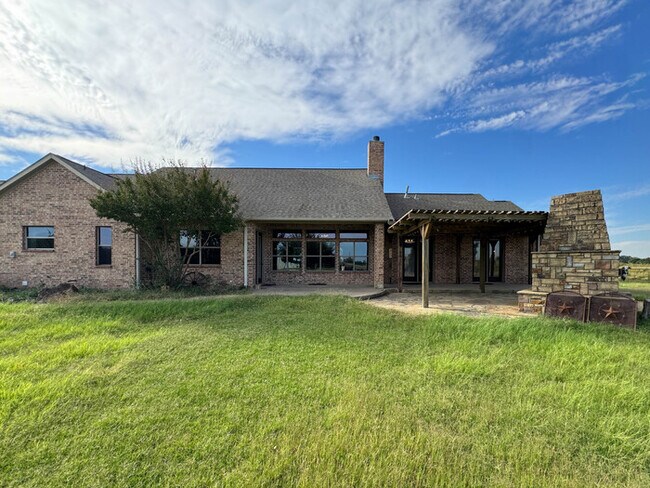 Building Photo - 1559 E Blackjack Rd E