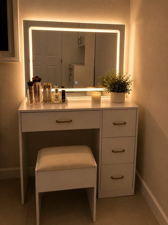 Building Photo - 2634 SE 9th St
