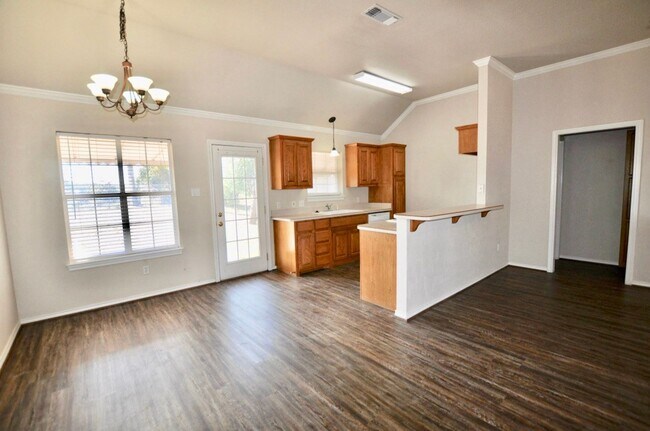 Building Photo - FOR LEASE! Nice 3 BR – 2 BA – 2 Car Garage – Brick Home in Chimney Rock Estates - Great Location!...