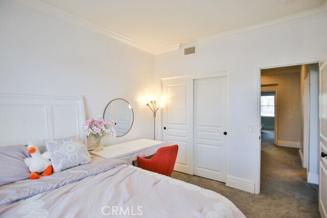 Building Photo - 5326 Charlotta Dr