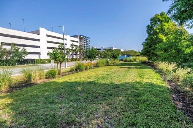 Building Photo - 2511 N Grady Ave
