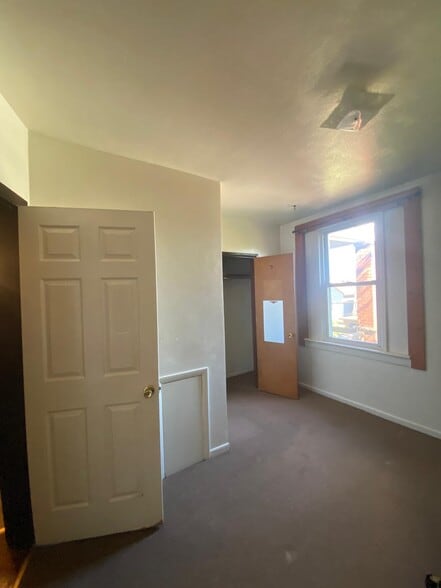 Building Photo - 1508 Ridge Ave