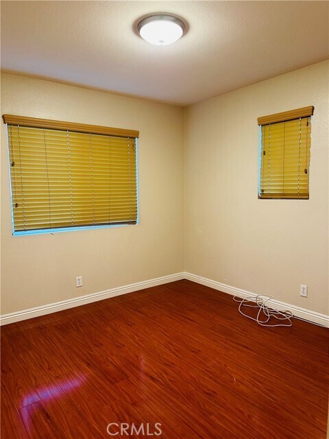 Building Photo - 555 W Lemon Ave