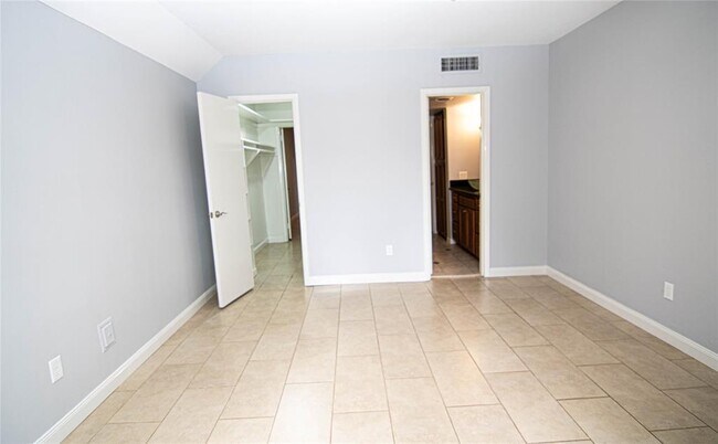 Building Photo - 3402 Timmons Ln