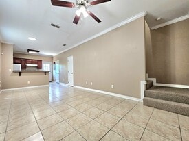 Building Photo - 3013 Treasure Haven Dr