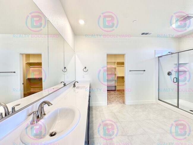 Building Photo - Home in the Five Ridges Community 4 Bedroom 3 Bathroom 2 Car Garage With Loft