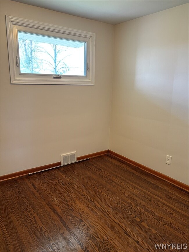 Building Photo - 42 Kerr Ave