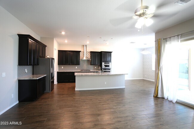 Building Photo - 1201 E Cherrywood Pl