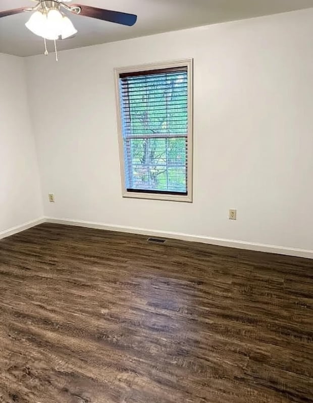 Building Photo - 660 Jena Beth Dr