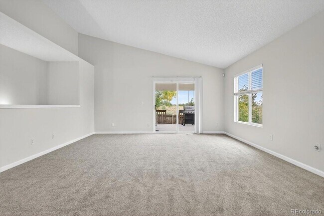 Building Photo - 5241 Helena St