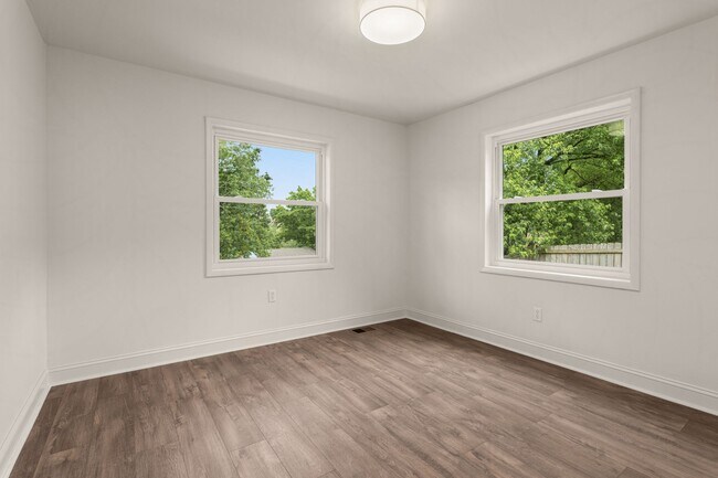 Building Photo - 102 Ridgecrest Dr