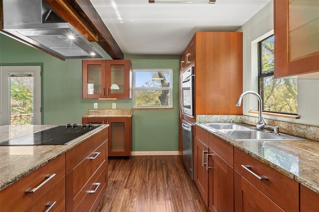 Building Photo - 4301 Stearn's Ln