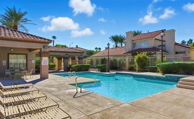 Building Photo - 1782 Tanner Cir