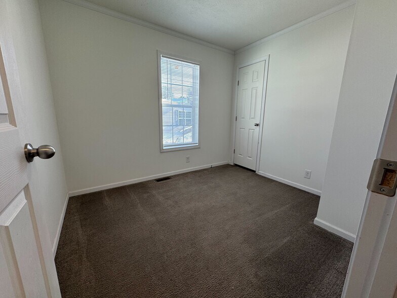 Building Photo - 317 22nd St NW