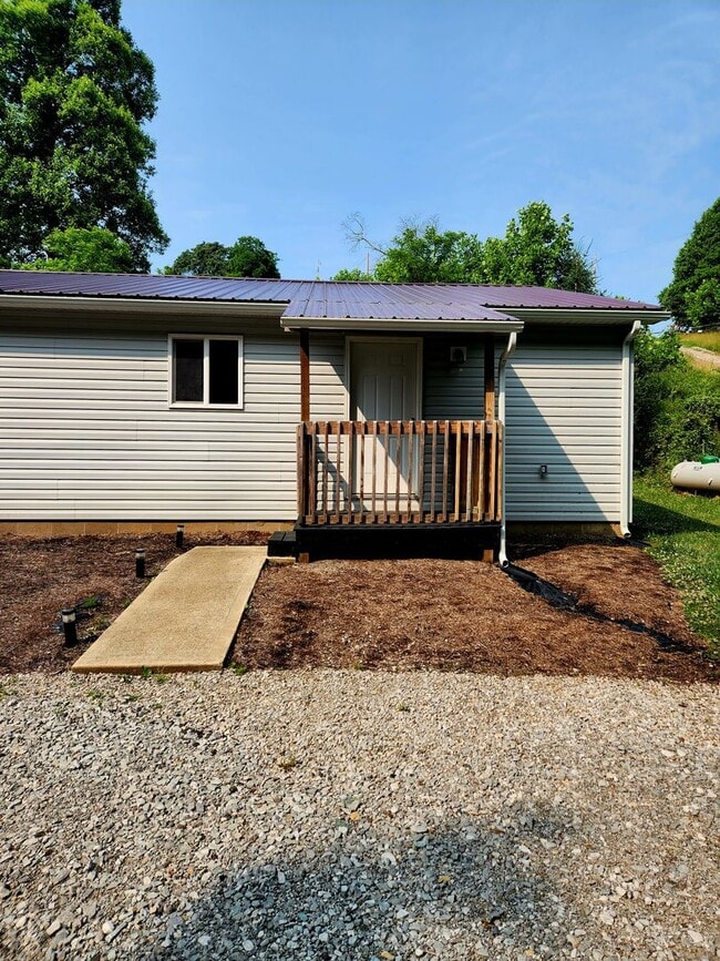 Primary Photo - Duplex Apartment in Belpre