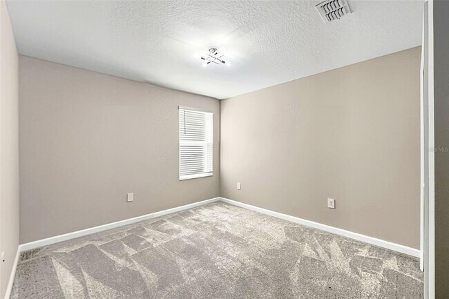 Building Photo - 724 Daring Dr