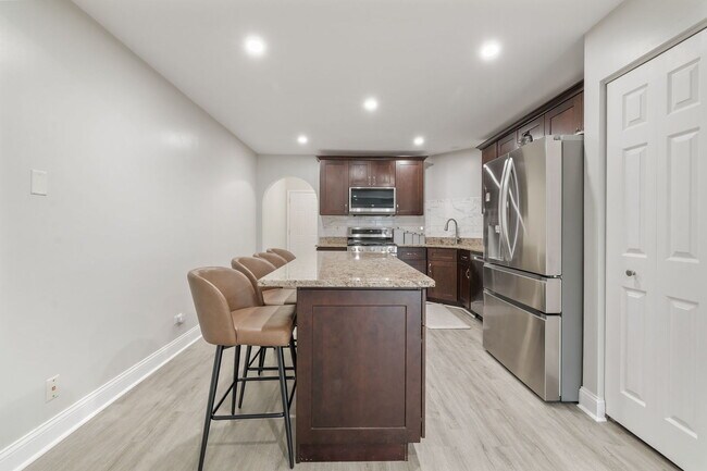 Building Photo - 3074 Renard Ln