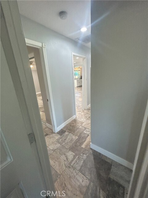 Building Photo - 808 Orchard Dr