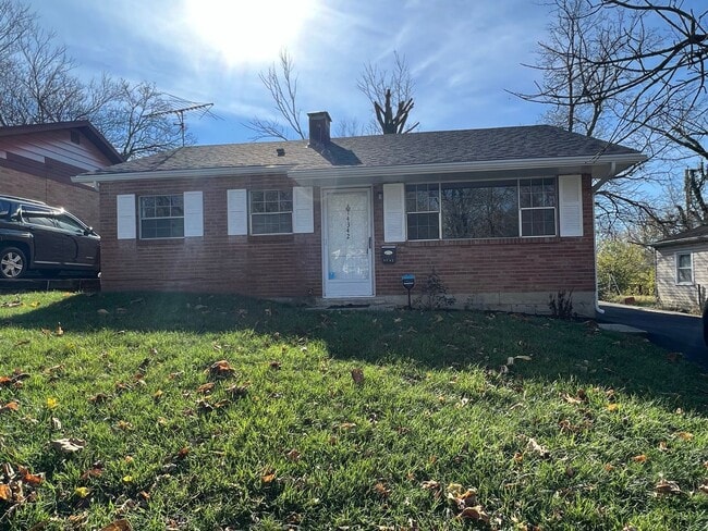 Primary Photo - 4342 Nevada Ave
