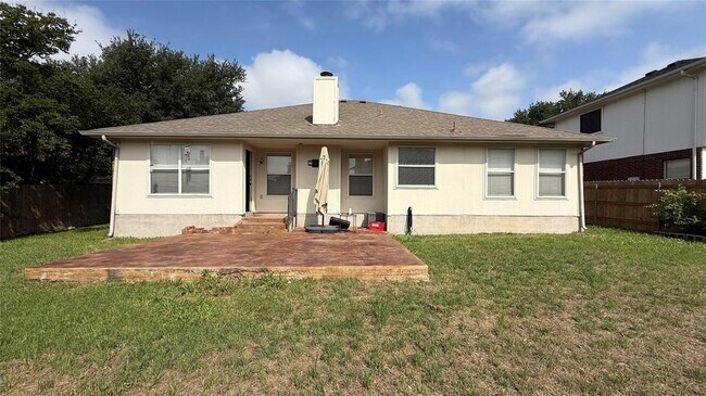 Building Photo - 3819 Eagles Nest St