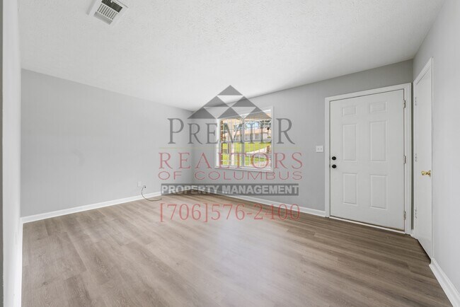 Building Photo - 1617 Woodhollow Dr