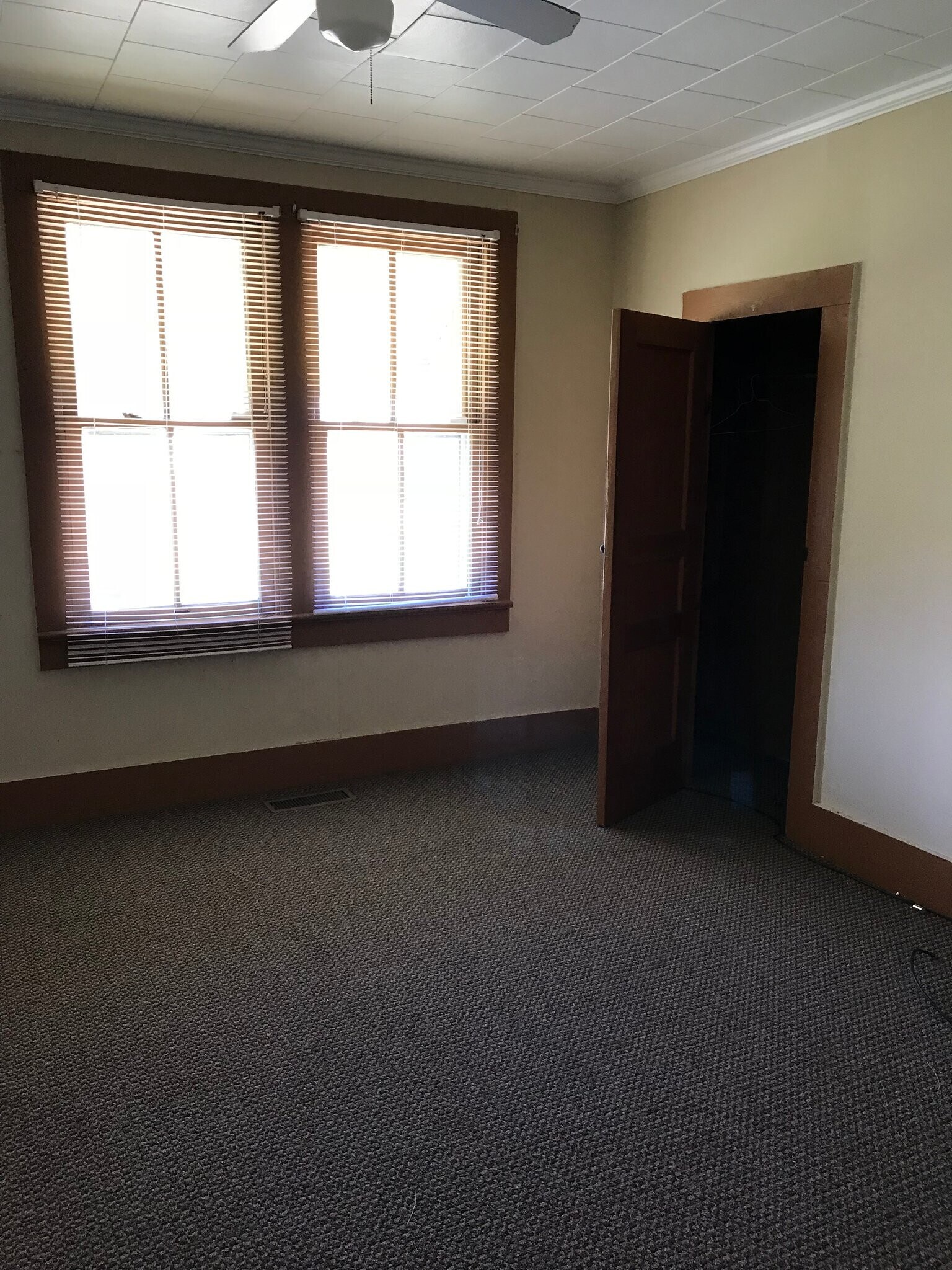 Building Photo - 203 Leggetts Ln