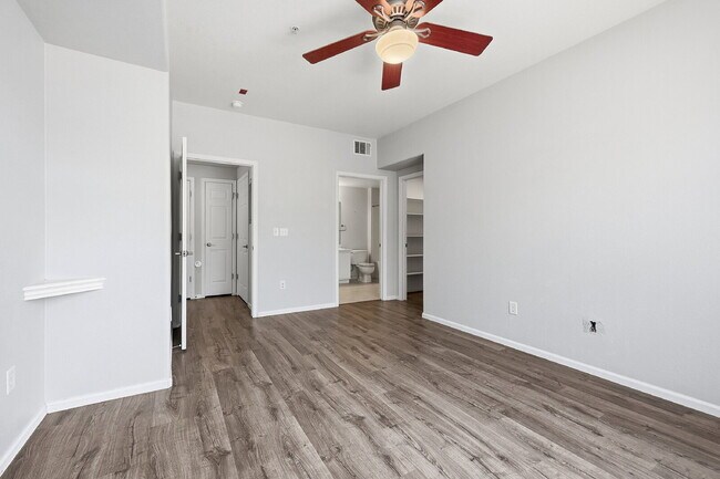 Building Photo - $1,745.95 - Ground-Level 1 Bed + Flex Room | 1.5 Bath Condo with Community Pool